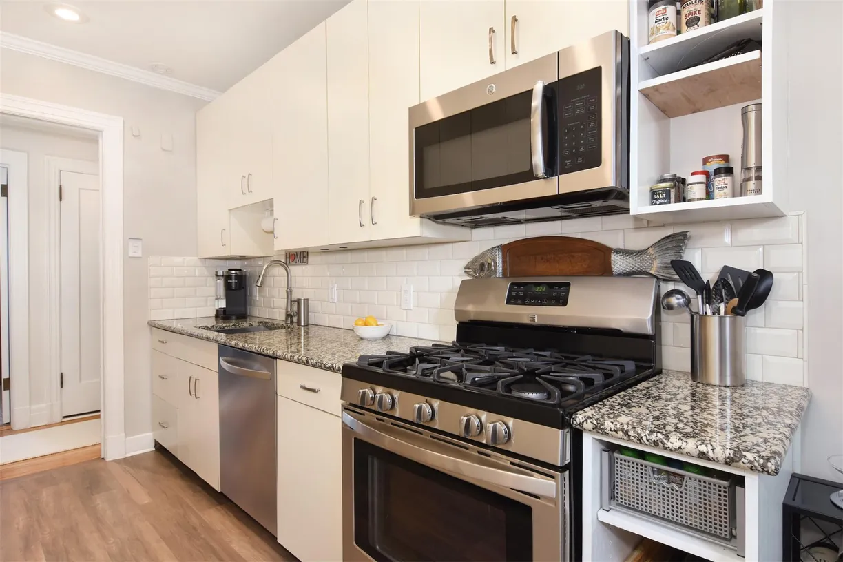 Westchester Real Estate | View 2 Alden Place, 2C | Listing