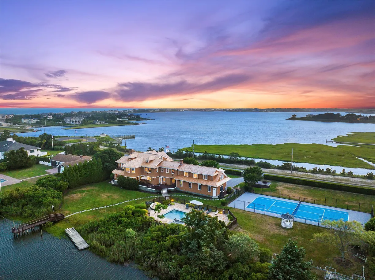 The Hamptons Real Estate | View 28 Quogo Neck Lane | 6 Beds, 7 Baths