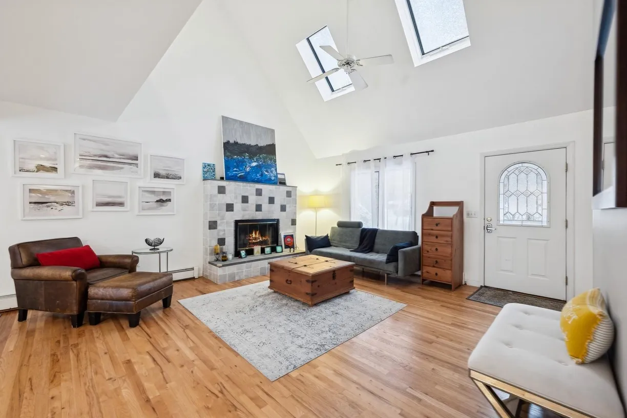 The Hamptons Real Estate | View 12 Hildreth Road | Listing