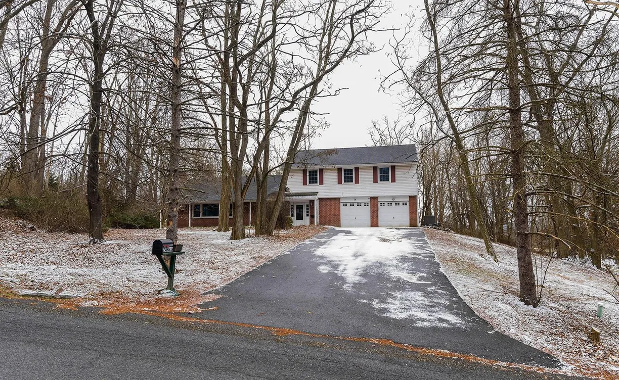 Hudson Valley Real Estate | View 24 Country Club Road | 5 Beds, 2 Baths