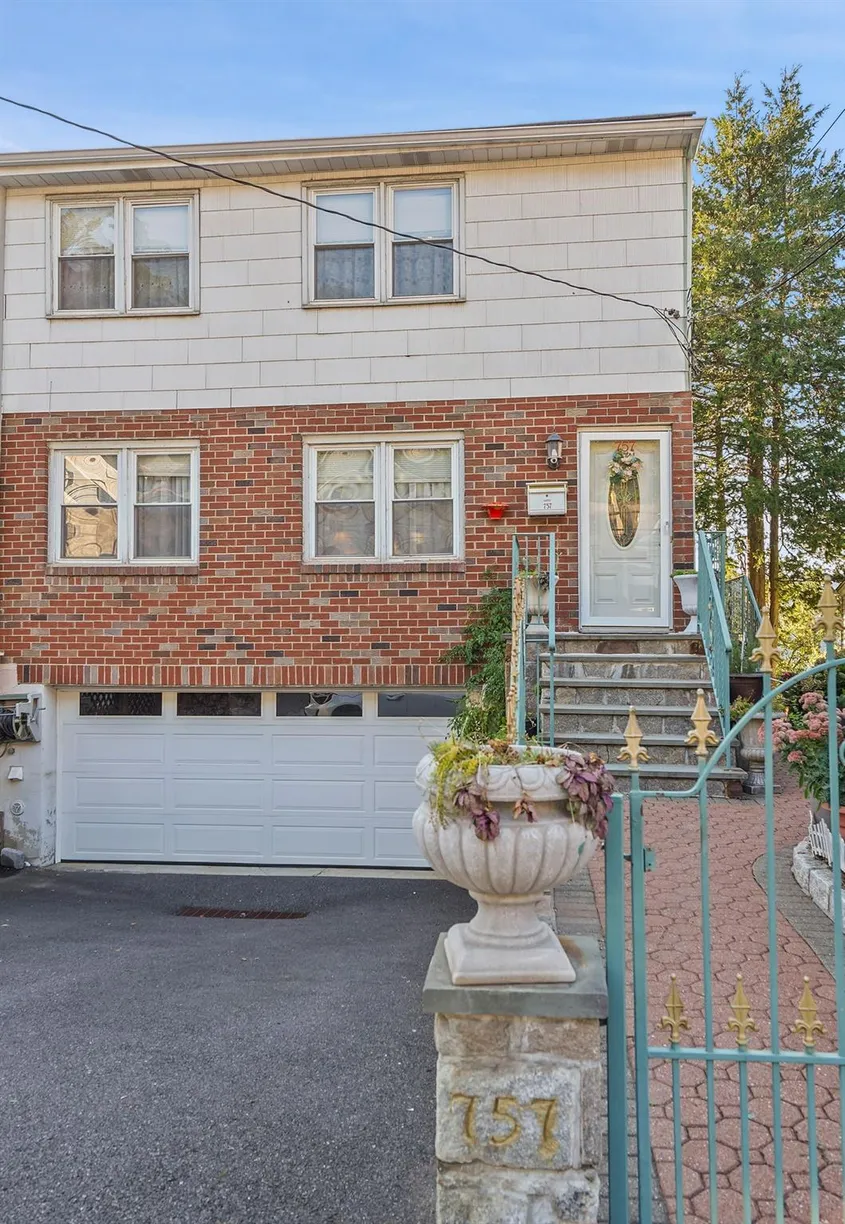 Westchester Real Estate | View 757 Warburton Avenue | 4 Beds, 2 Baths