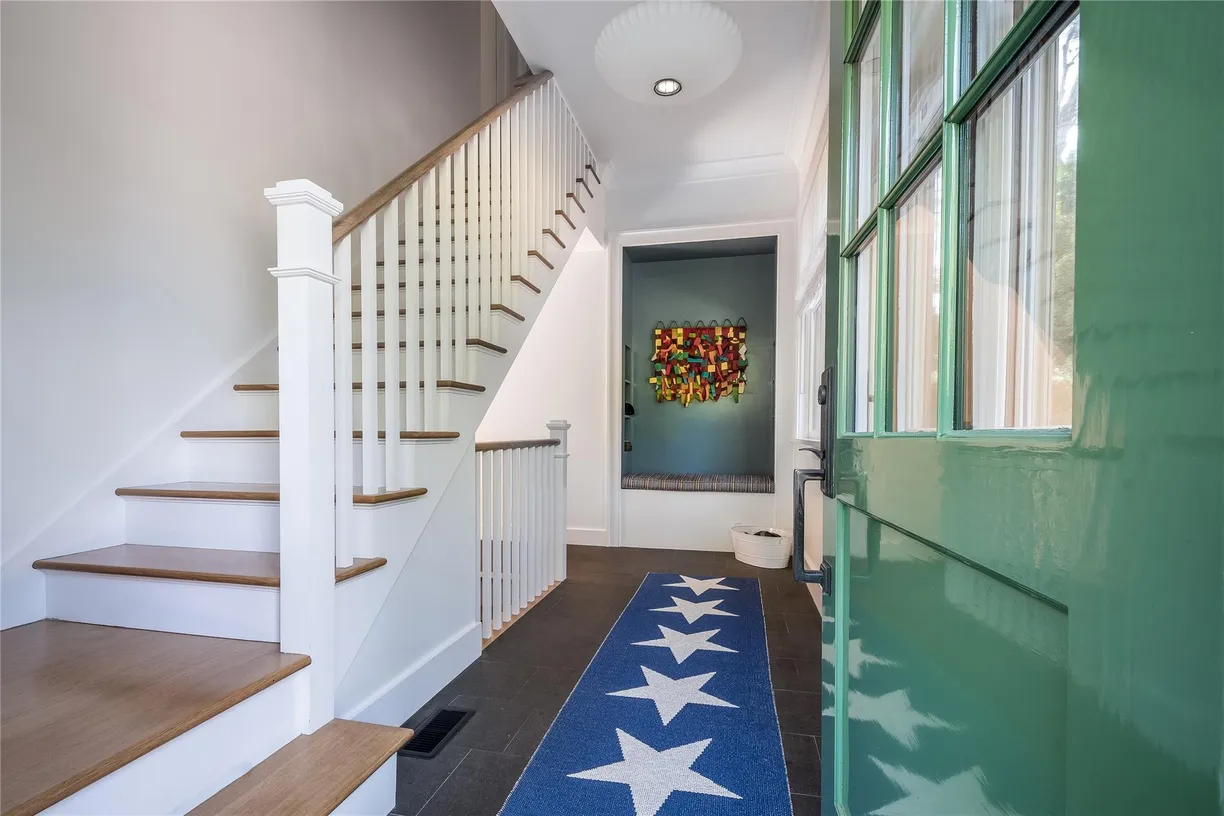 The Hamptons Real Estate | View 1 Palma Terrace | Listing