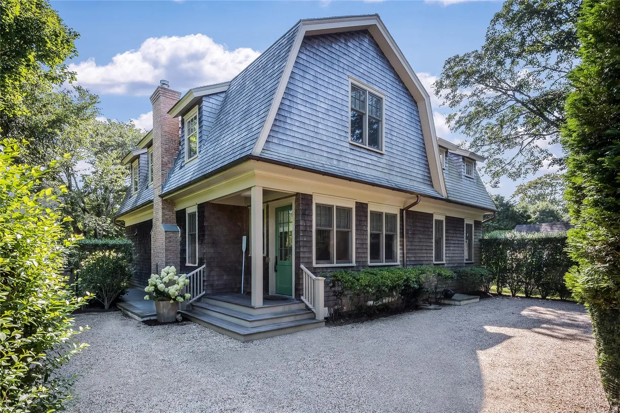 The Hamptons Real Estate | View 1 Palma Terrace | Listing