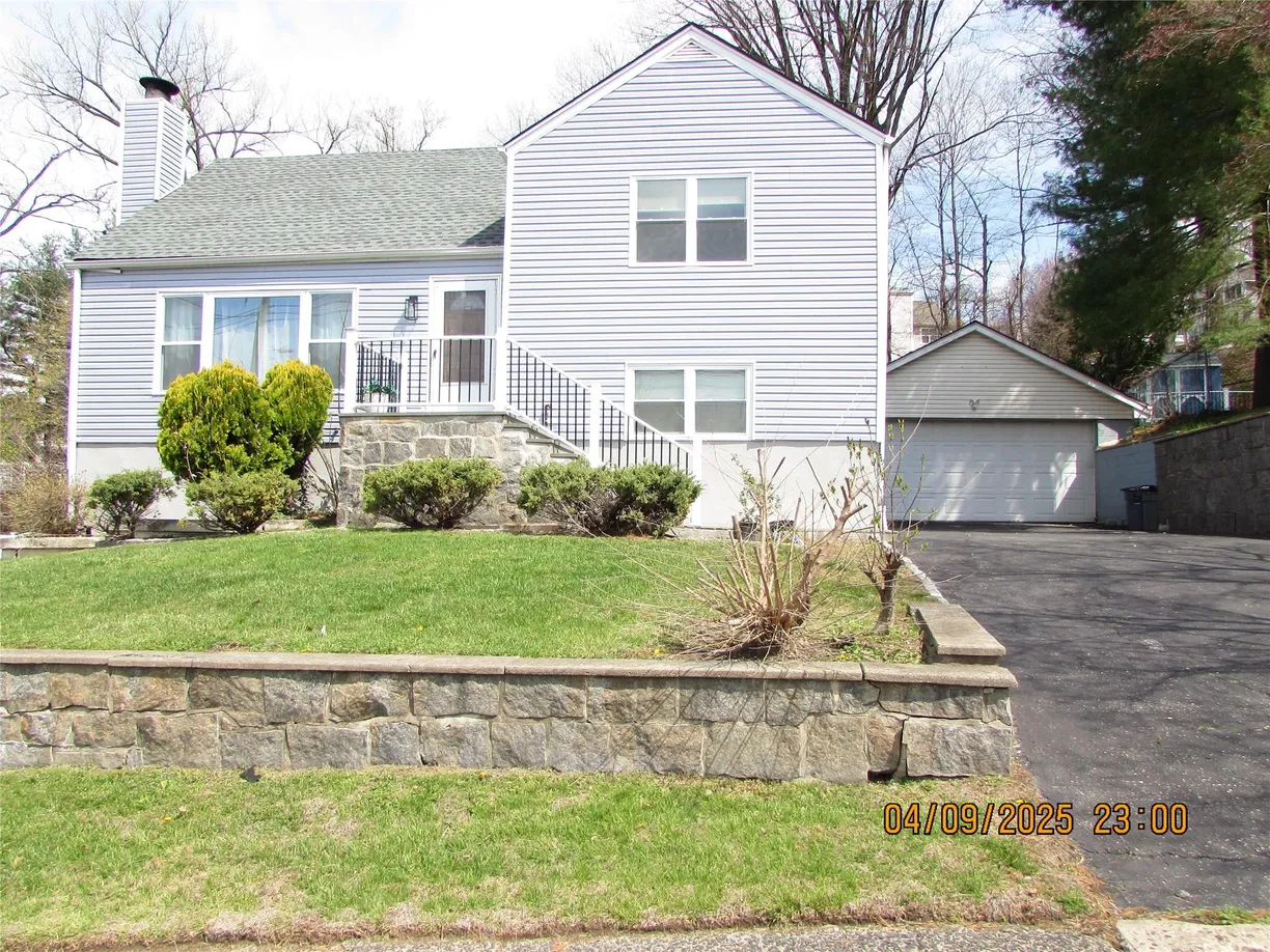 Westchester Real Estate | View 156 Candlewood Drive | Listing