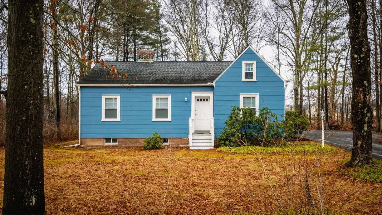 Hudson Valley Real Estate | View 209 Rhinecliff Road | 2 Beds, 1 Bath
