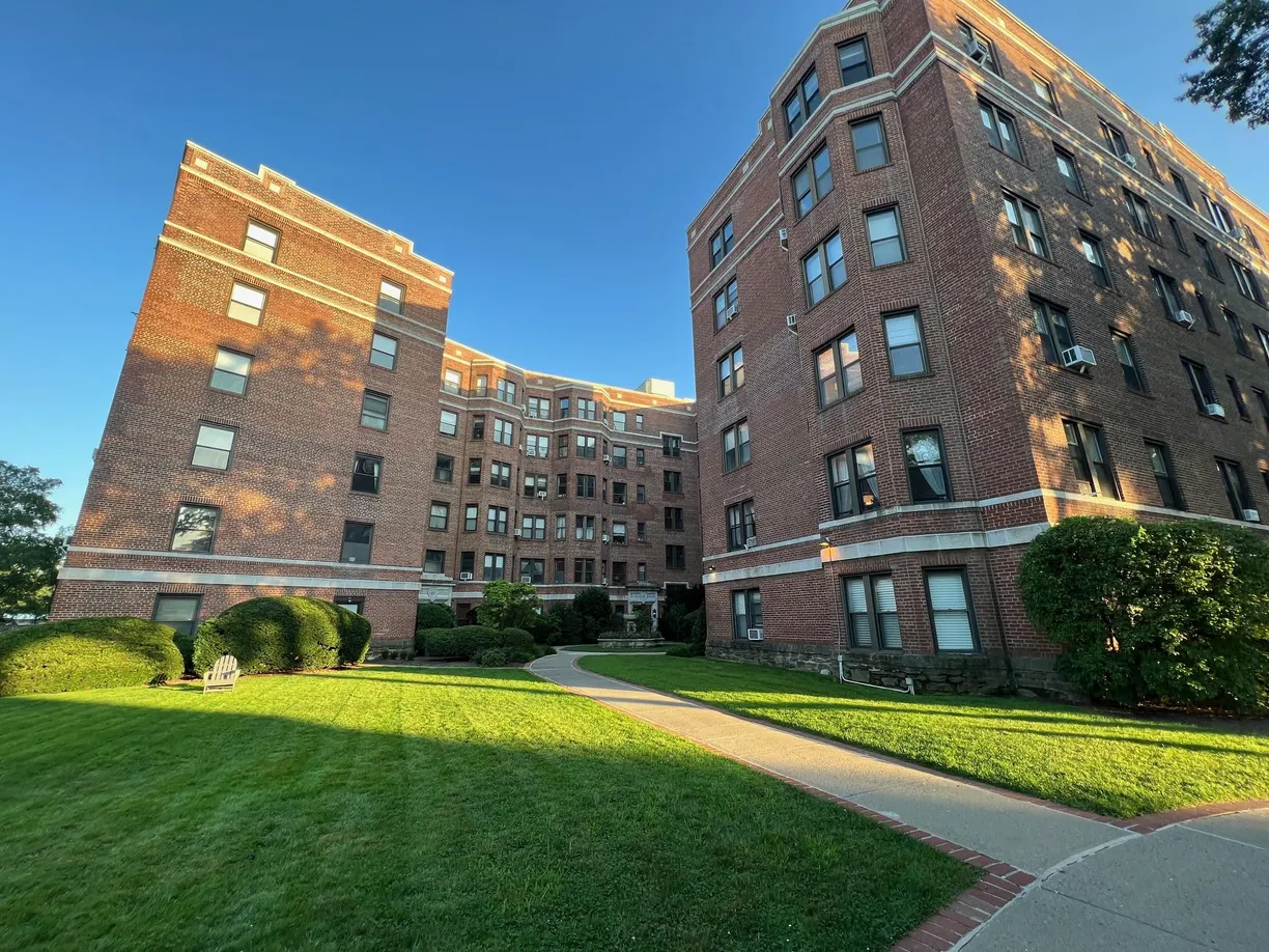 Westchester Real Estate | View 11 Alden Road, 2B | Listing