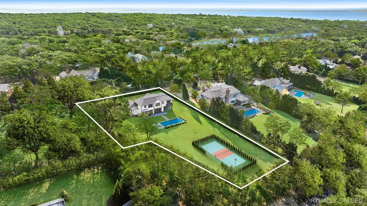 The Hamptons Real Estate | View 21 Cedar Lane | Listing