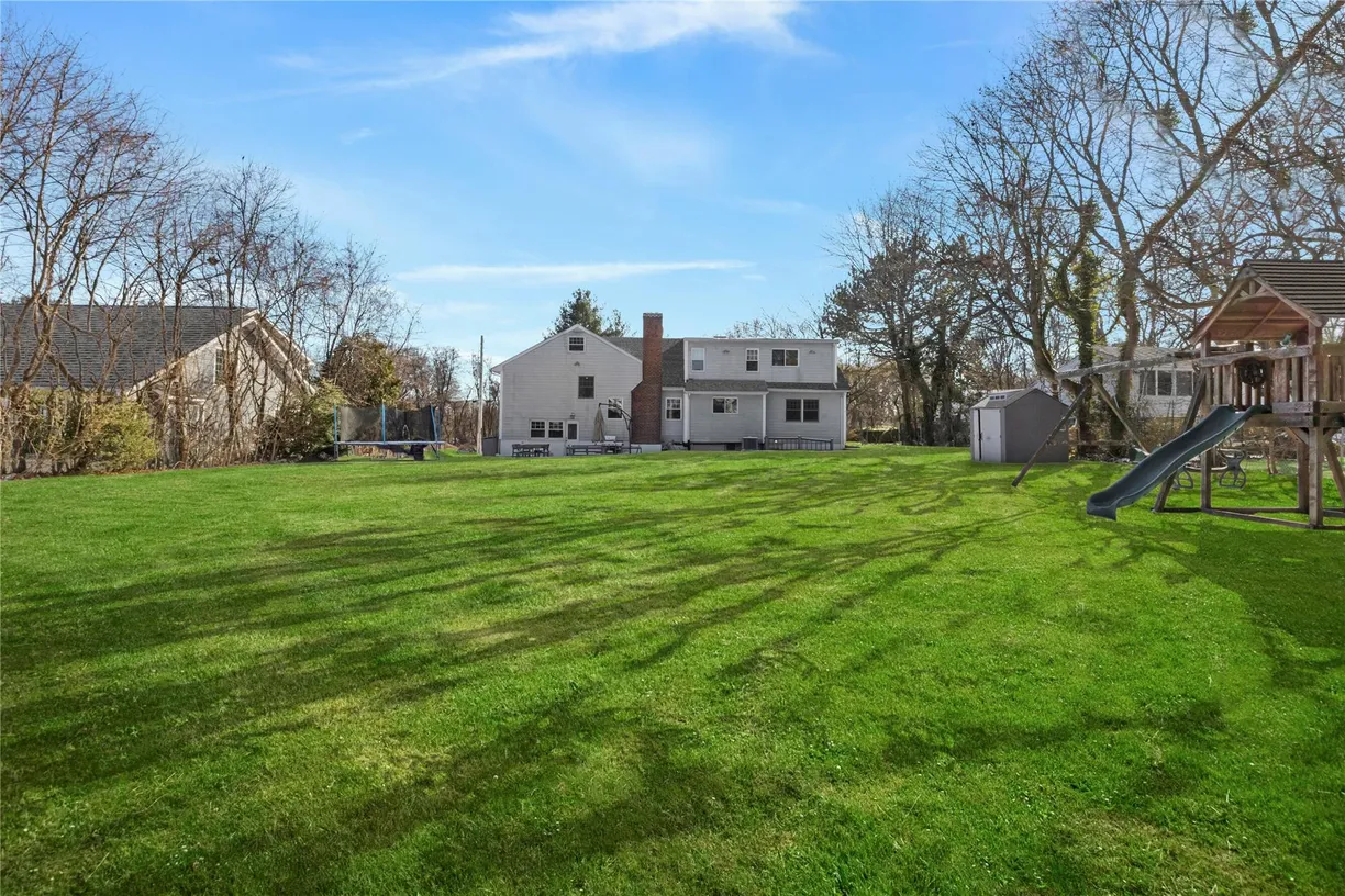 Westchester Real Estate | View 70 Stratton Road | 5 Beds, 4 Baths