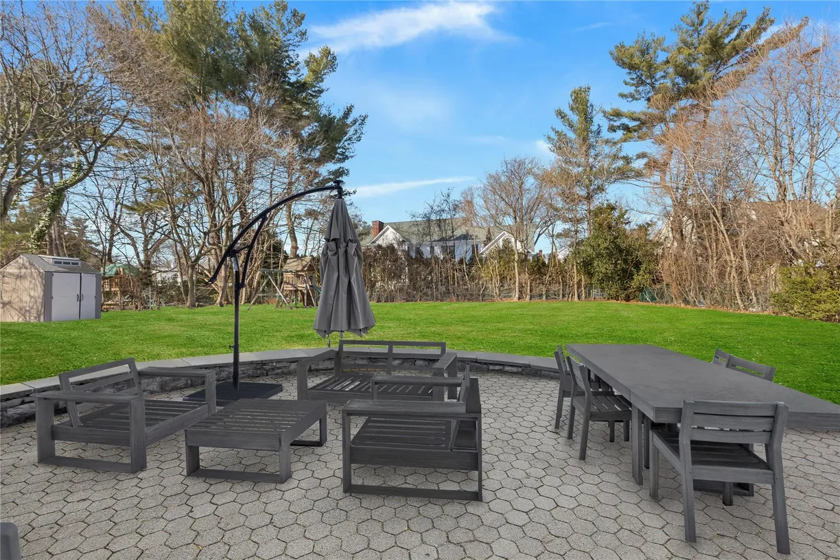 Westchester Real Estate | View 70 Stratton Road | Listing