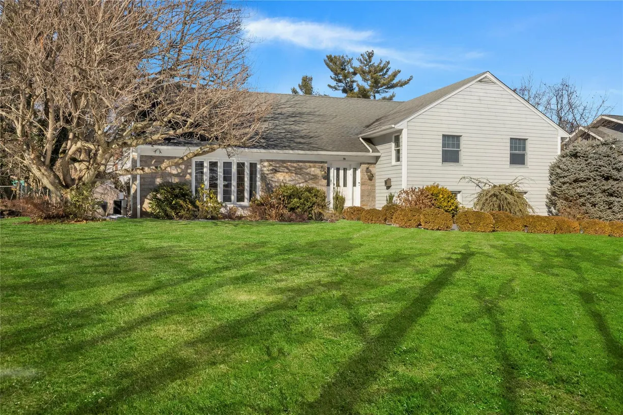 Westchester Real Estate | View 70 Stratton Road | Listing