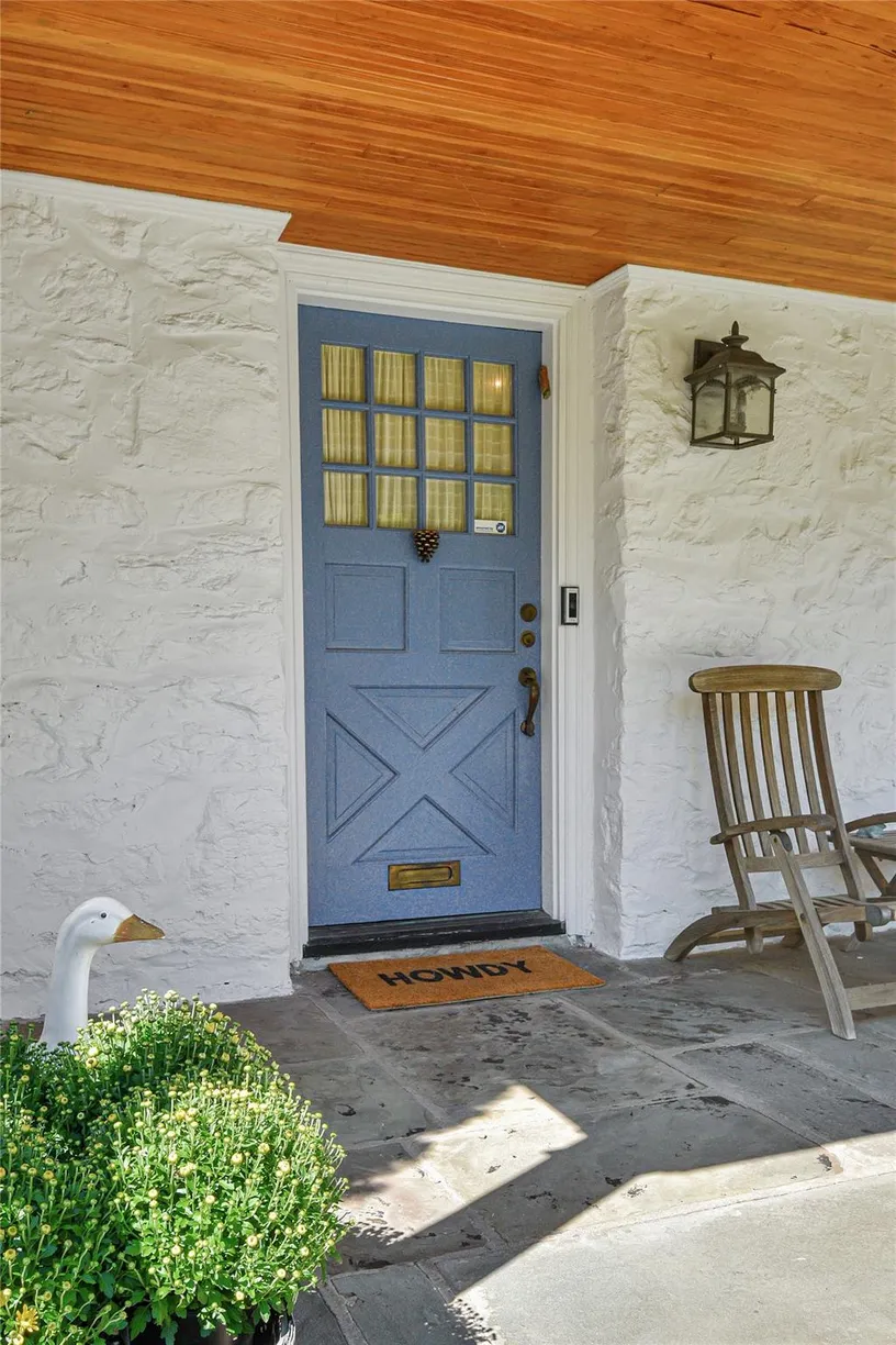 Westchester Real Estate | View 163 Valley Stream Road | Listing