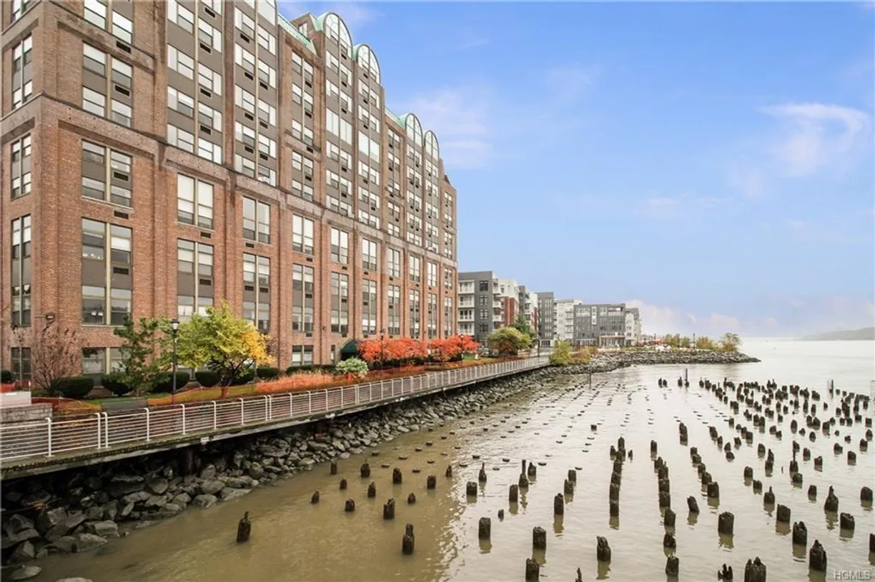 Westchester Real Estate | View 23 Water Grant Street, 1A | Listing