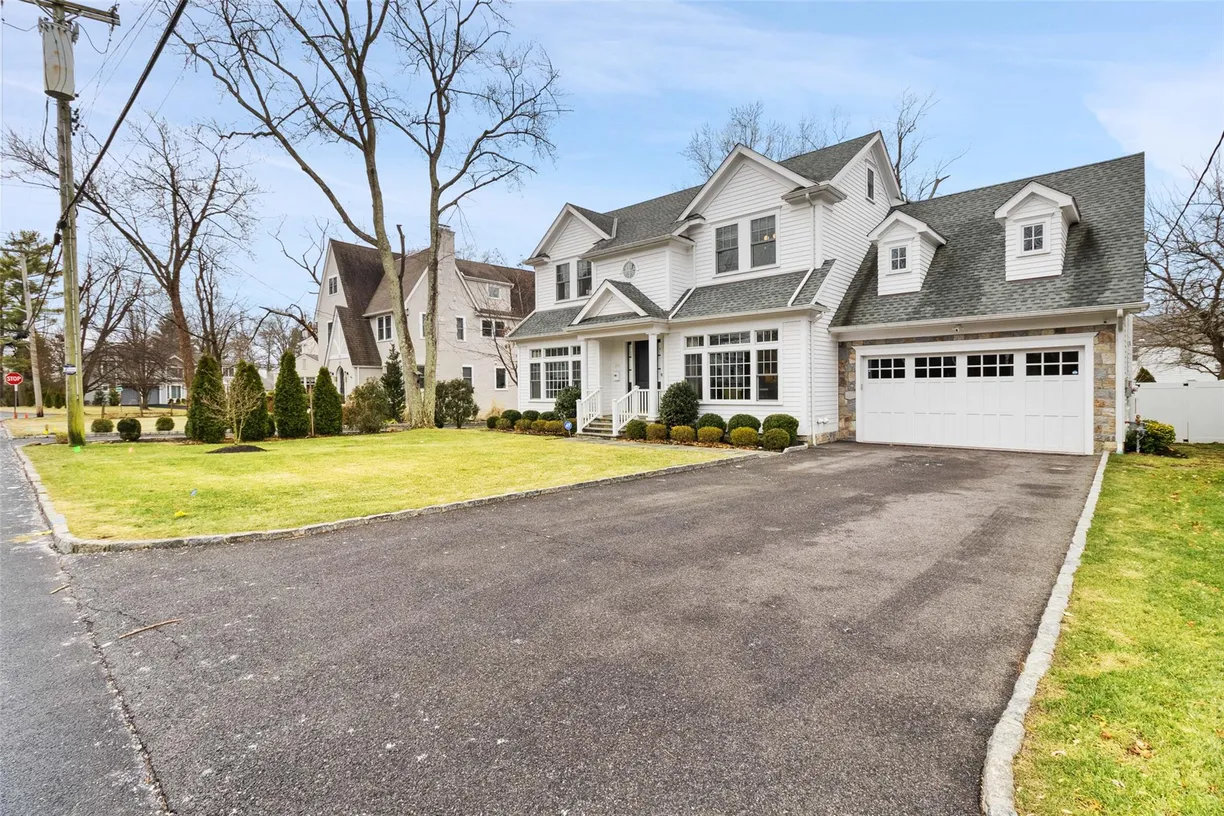 Westchester Real Estate | View 350 Heathcote Road | Listing