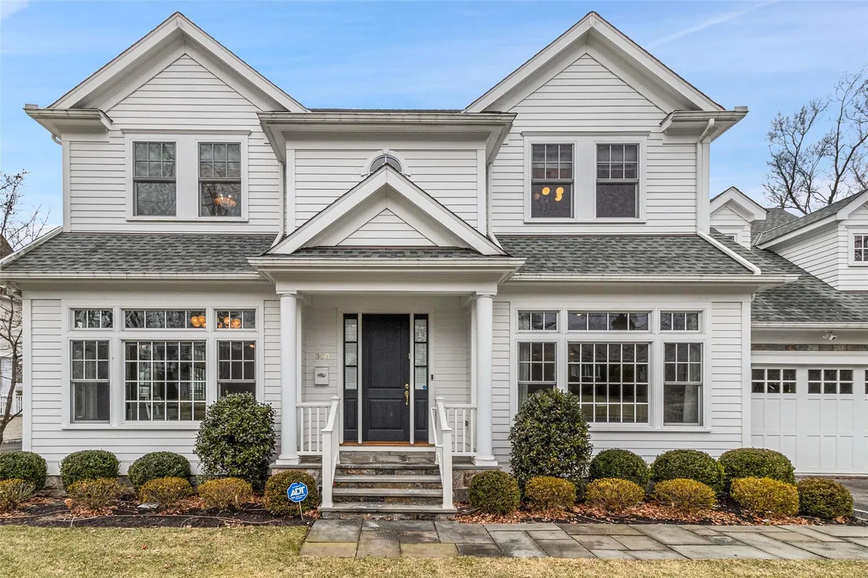 Westchester Real Estate | View 350 Heathcote Road | 5 Beds, 4 Baths