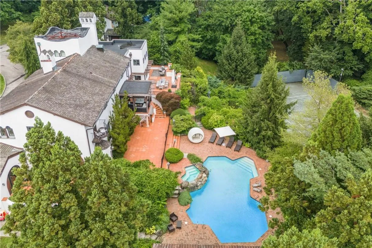 Westchester Real Estate | View 33 Grand Park Avenue | Listing
