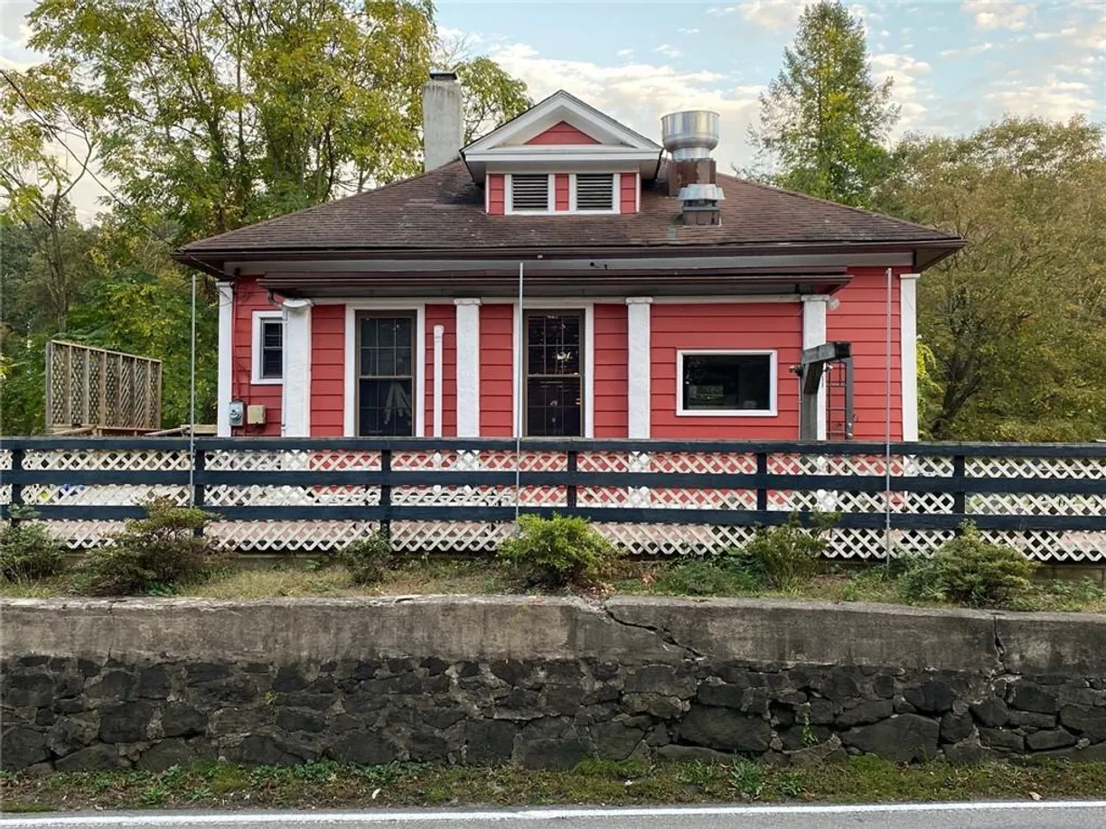 Westchester Real Estate | View 276 Watch Hill Road | Listing