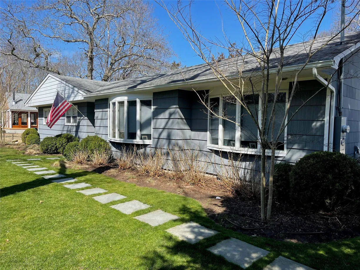 The Hamptons Real Estate | View 3389 Noyac Road | 3 Beds, 2 Baths