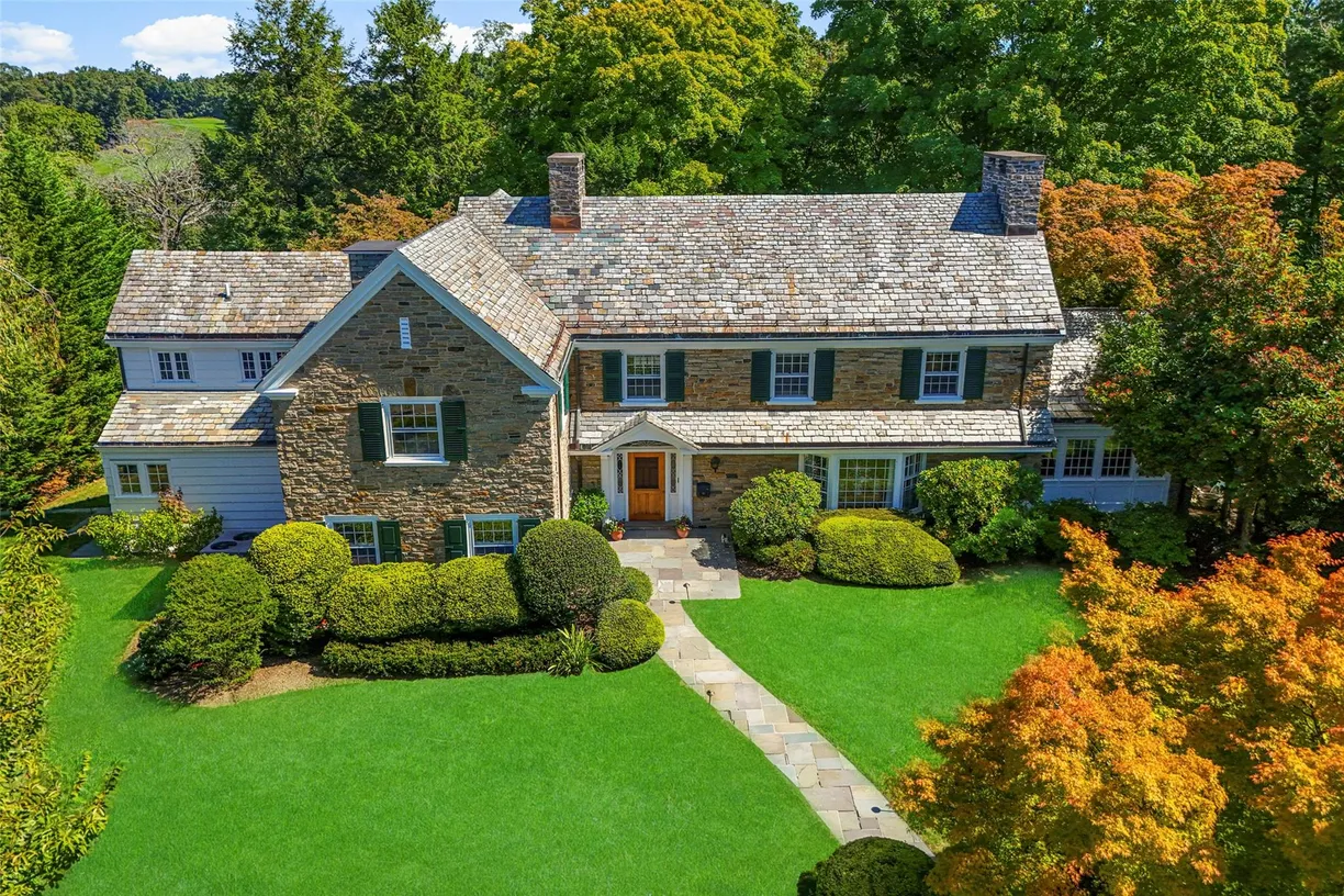 Westchester Real Estate | View 18 Althea Lane | 4 Beds, 5 Baths
