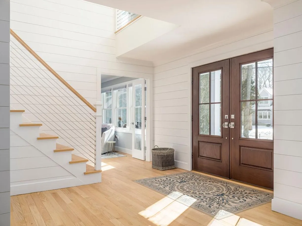 The Hamptons Real Estate | View 155 Pinewood Road | Listing