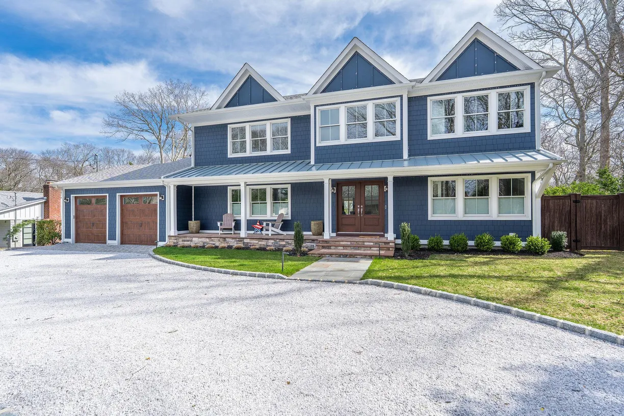 The Hamptons Real Estate | View 155 Pinewood Road | 4 Beds, 3 Baths
