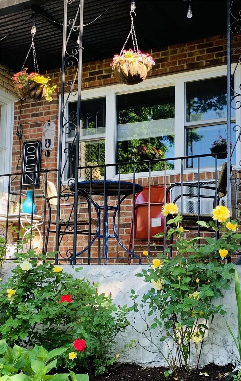Westchester Real Estate | View 156A N Broadway, 1D | 1 Bed, 1 Bath