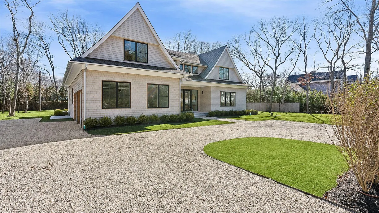 The Hamptons Real Estate | View 49 Birchwood Lane | Listing