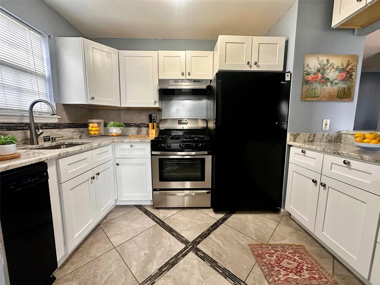 Rockland/Orange/NJ Real Estate | View 5 Lexington Hill, 3 | Listing