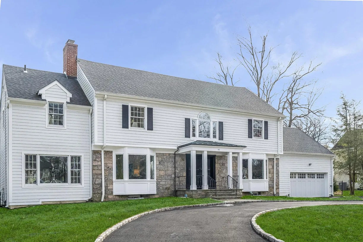 Westchester Real Estate | View 86 Catherine Road | 5 Beds, 4 Baths