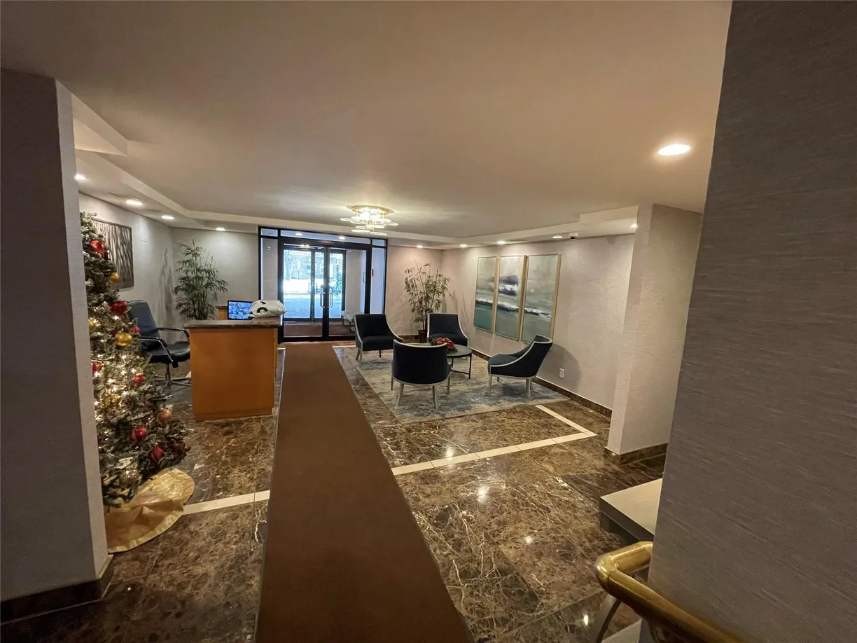 Westchester Real Estate | View 10 Old Mamaroneck Road, 2F | Listing