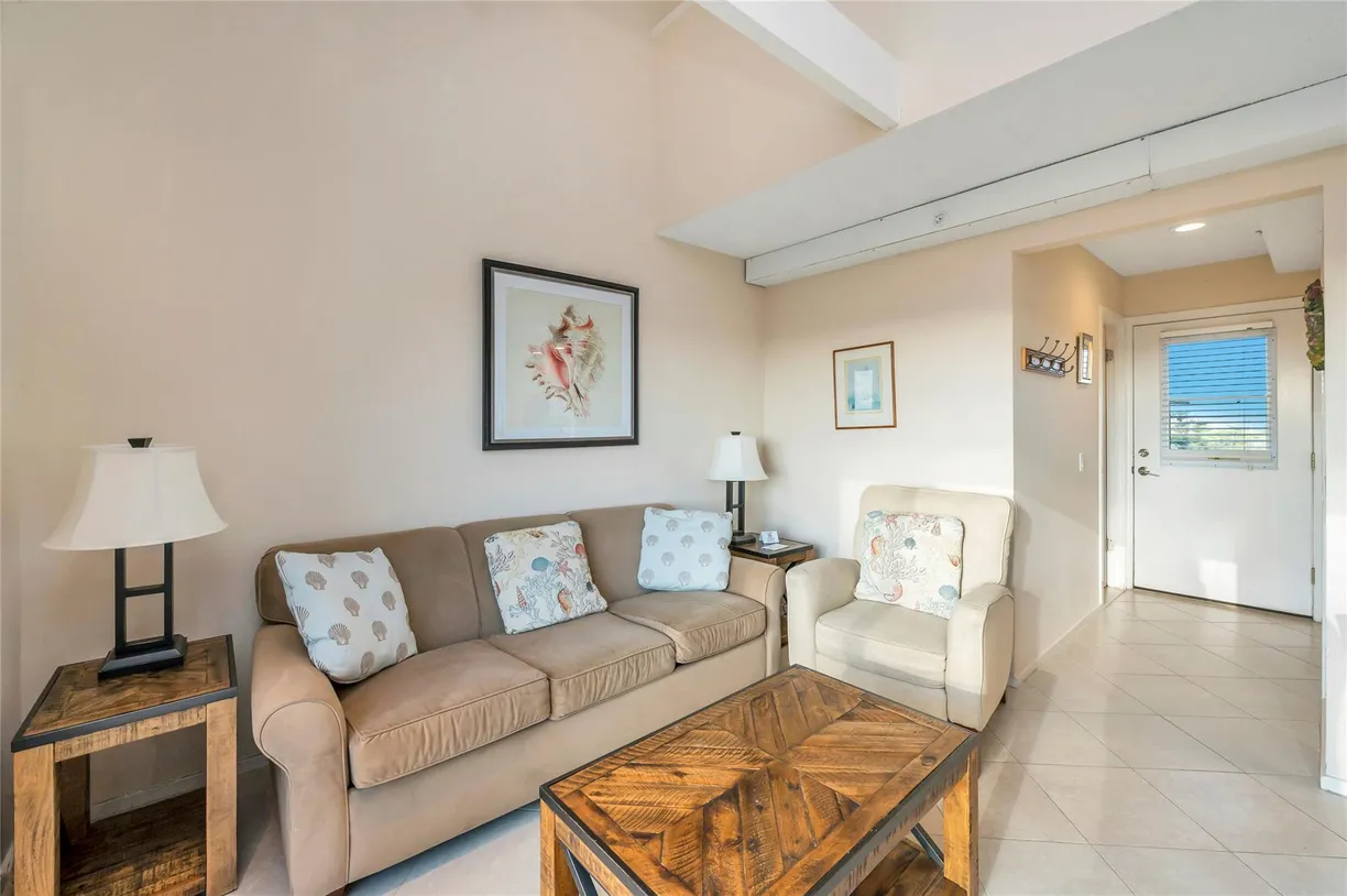 The Hamptons Real Estate | View 2004 Montauk Highway, 1924 | Listing