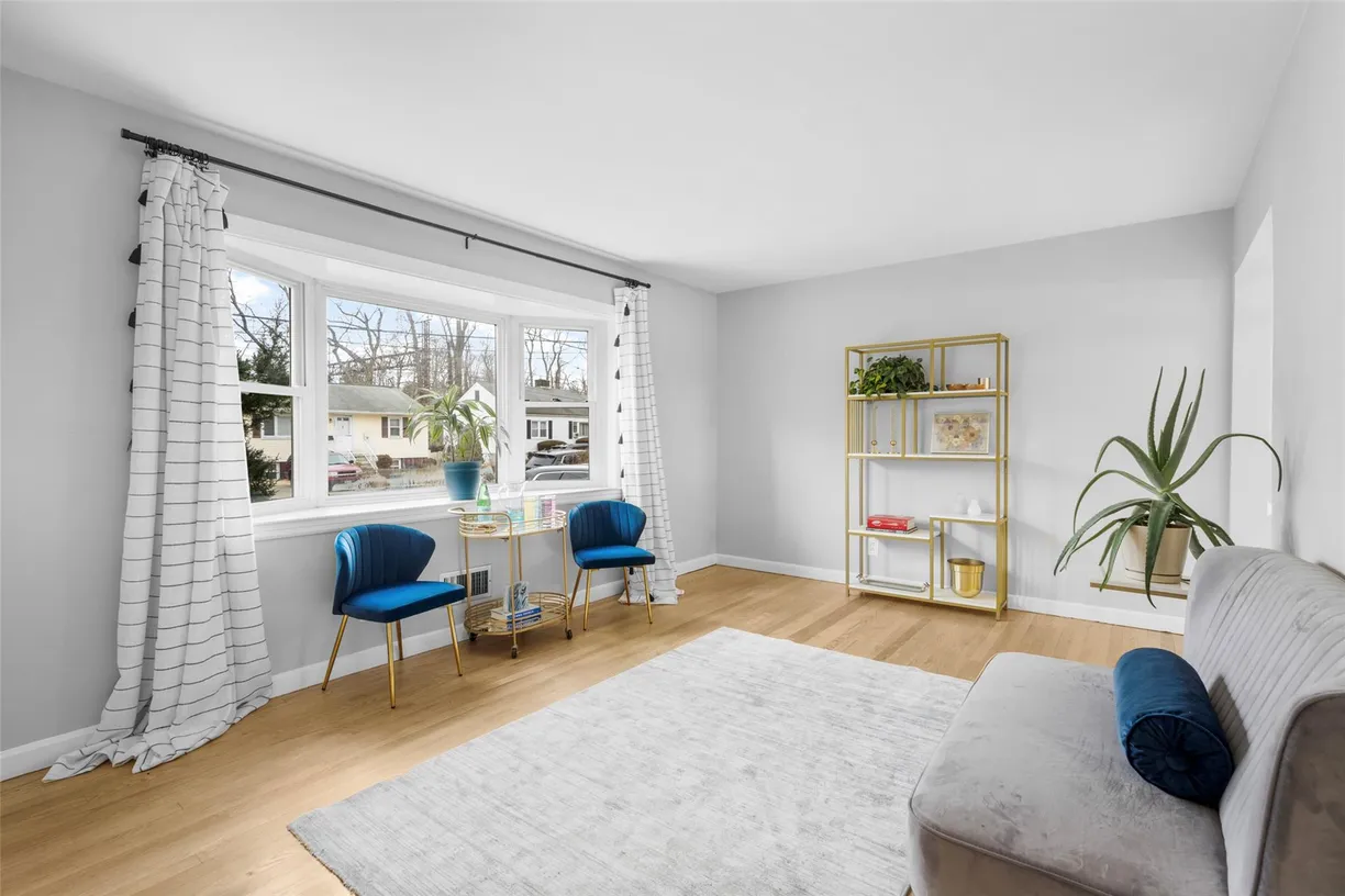 Westchester Real Estate | View 539 N Wagner Avenue | Listing