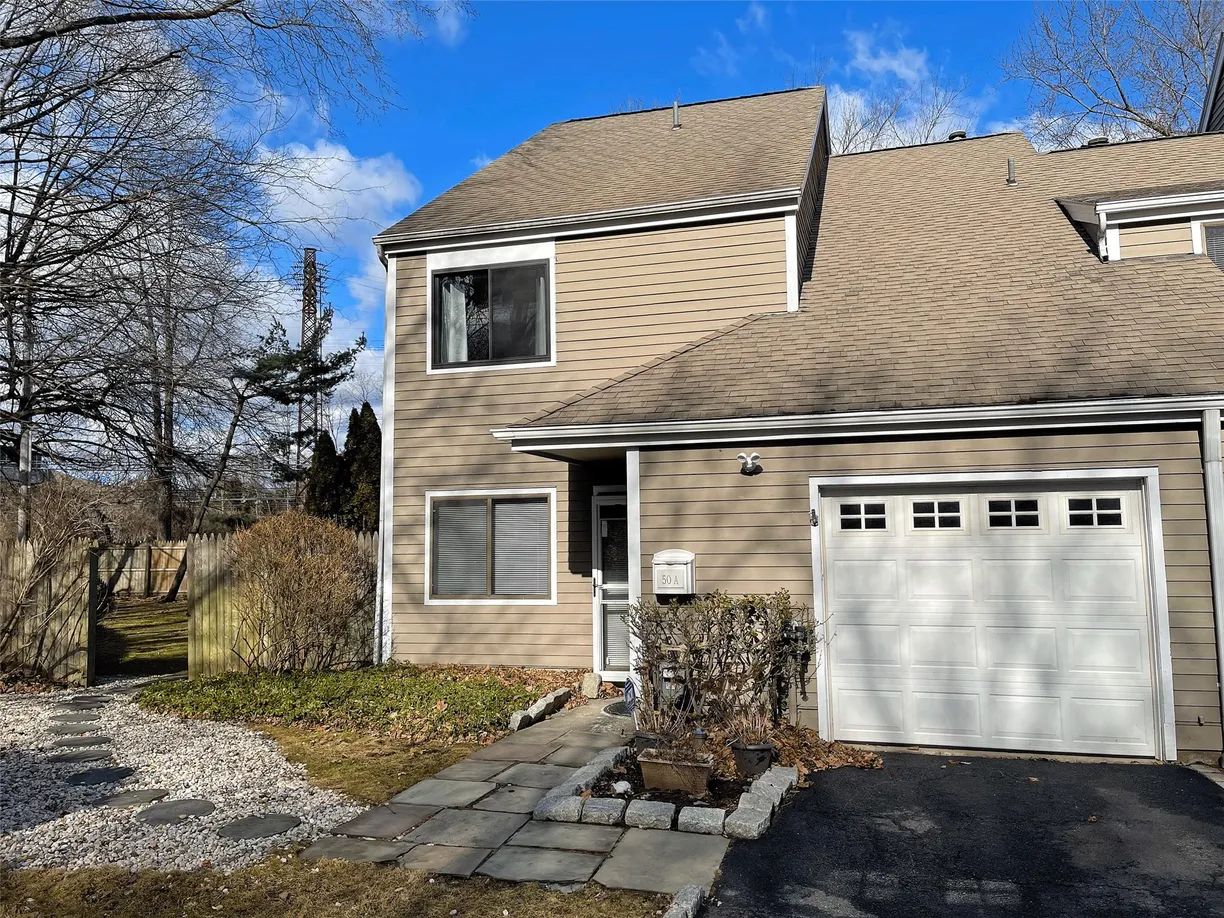 Westchester Real Estate | View 50 Pondview Road, A | 3 Beds, 2 Baths