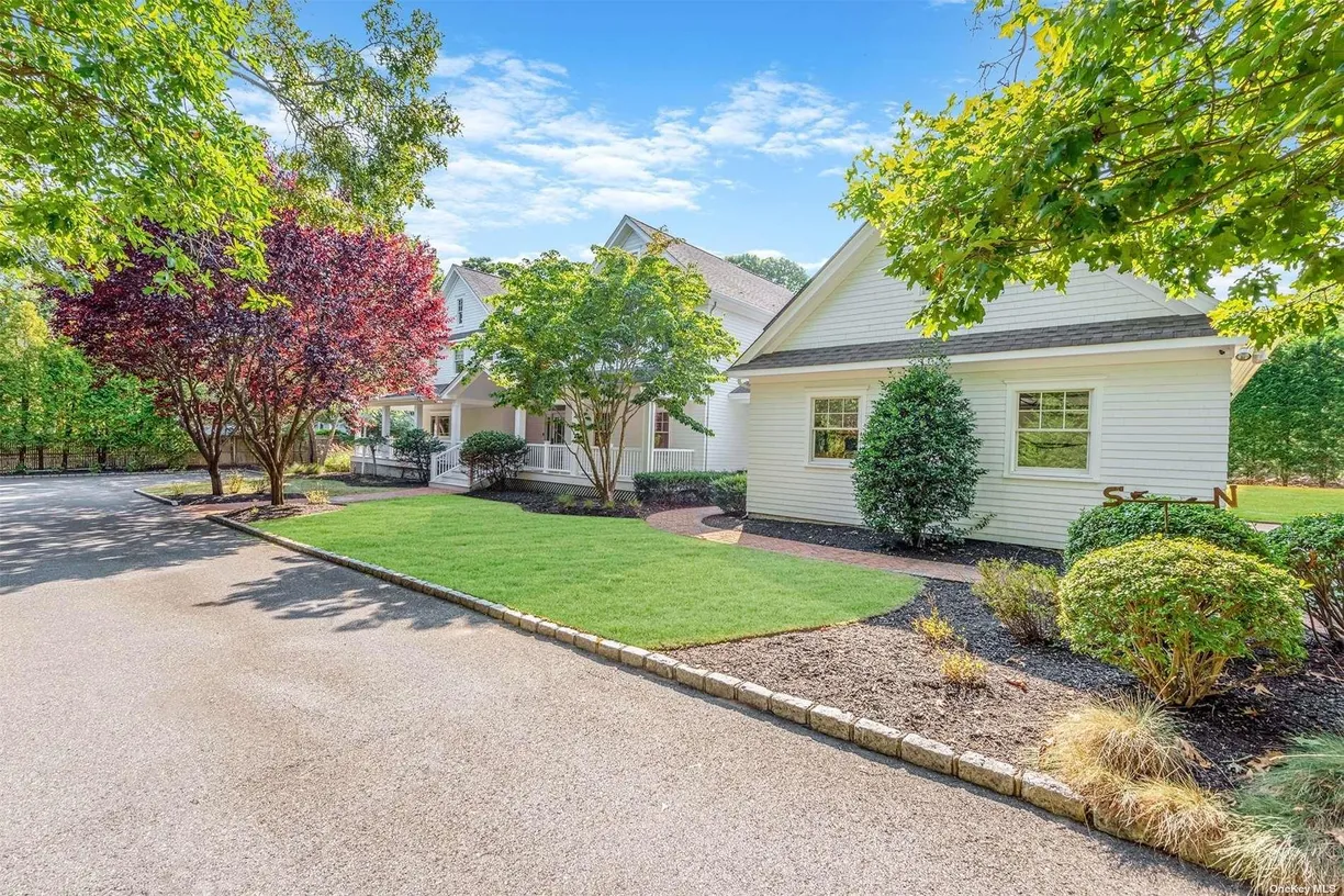 The Hamptons Real Estate | View 76A W Tiana Road | Listing