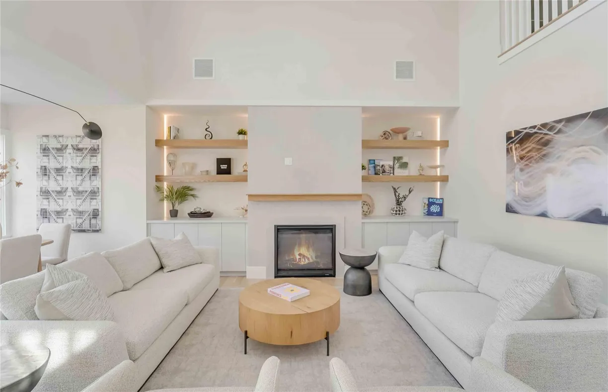 The Hamptons Real Estate | View 12 Depot (Pearl Way) Road, 1101 | Listing