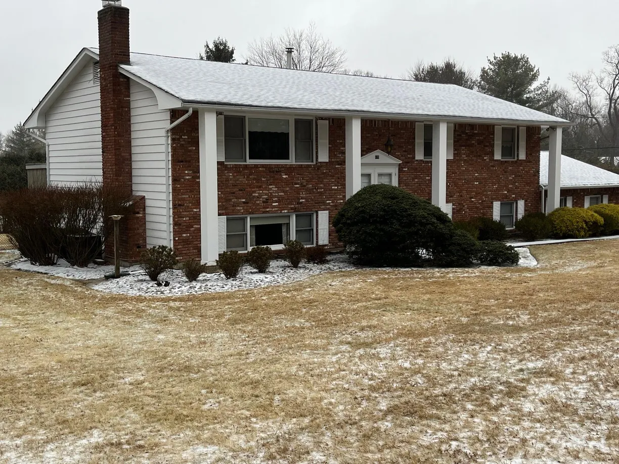 Rockland/Orange/NJ Real Estate | View 175 Van Wyck Road | 3 Beds, 2 Baths
