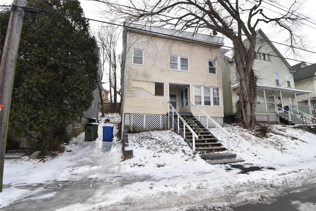 Rockland/Orange/NJ Real Estate | View 47 Monhagen Avenue, 2 | Listing