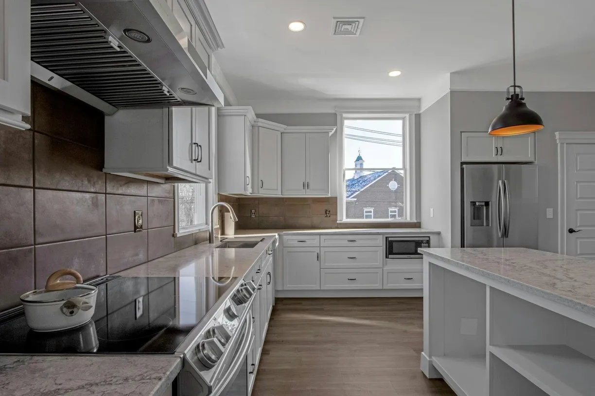 Rockland/Orange/NJ Real Estate | View 500 Canal Street | 1 Bed, 1 Bath