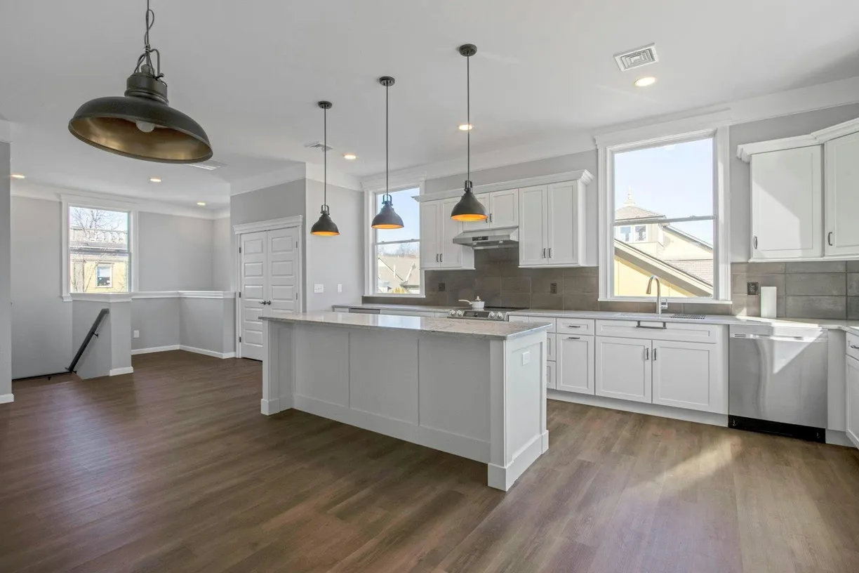 Rockland/Orange/NJ Real Estate | View 500 Canal Street | Listing