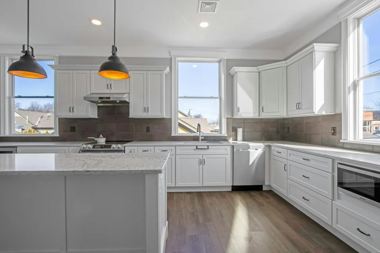 Rockland/Orange/NJ Real Estate | View 500 Canal Street | Listing