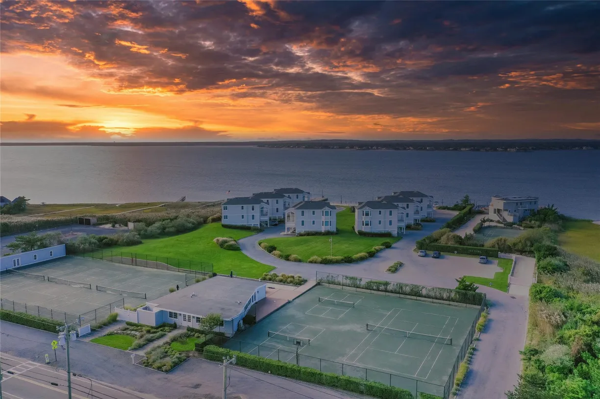 The Hamptons Real Estate | View 580 Dune Road, 12 | 3 Beds, 2 Baths