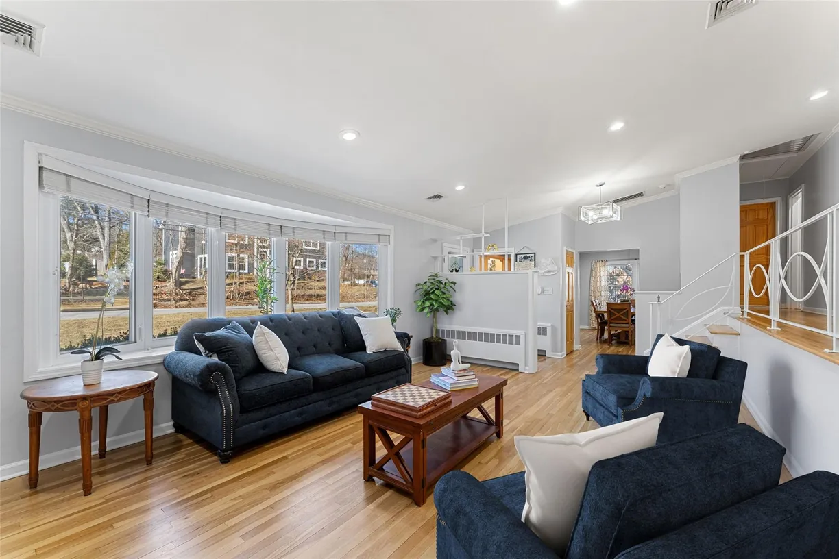 Westchester Real Estate | View 190 Beverly Road | Listing