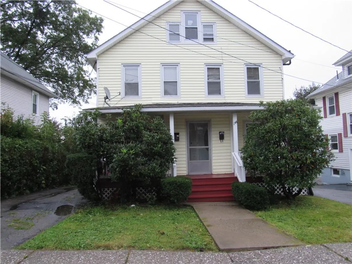 Rockland/Orange/NJ Real Estate | View 144 Prospect Ave | 3 Beds, 1 Bath