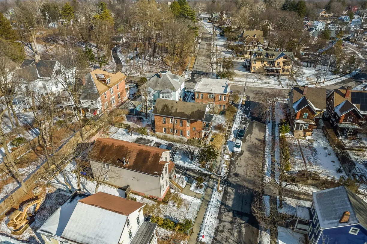 Hudson Valley Real Estate | View 31 Holmes Street | Listing