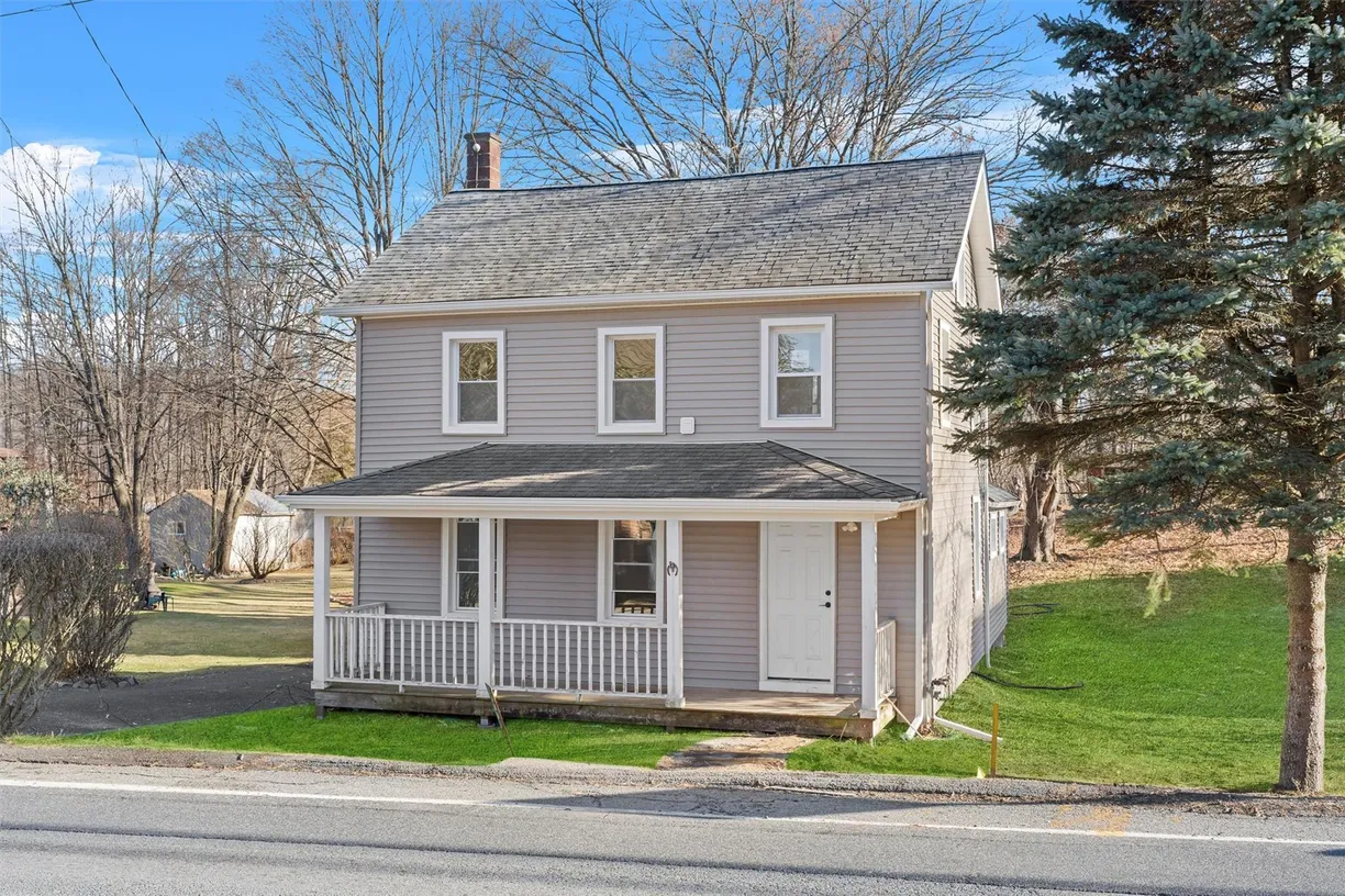 Rockland/Orange/NJ Real Estate | View 764 Route 284 | 3 Beds, 1 Bath