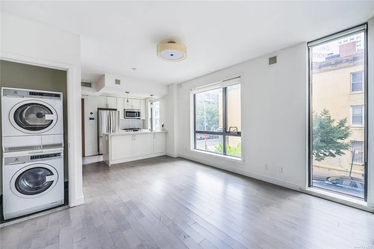 New York City Real Estate | View 41-04 27th St, 7B | 1 Bed, 1 Bath