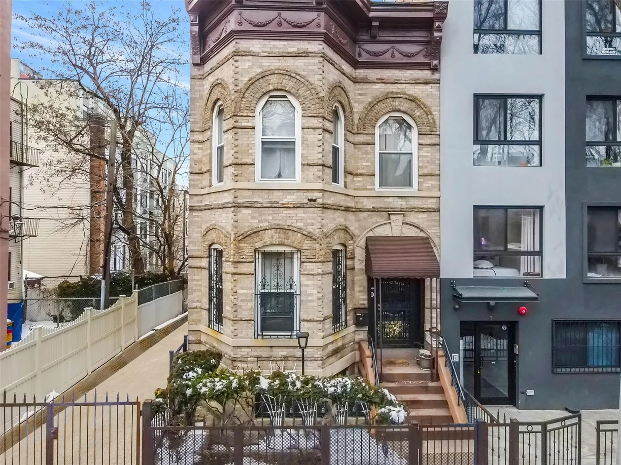 New York City Real Estate | View 65 Granite Street | 5 Beds, 3 Baths