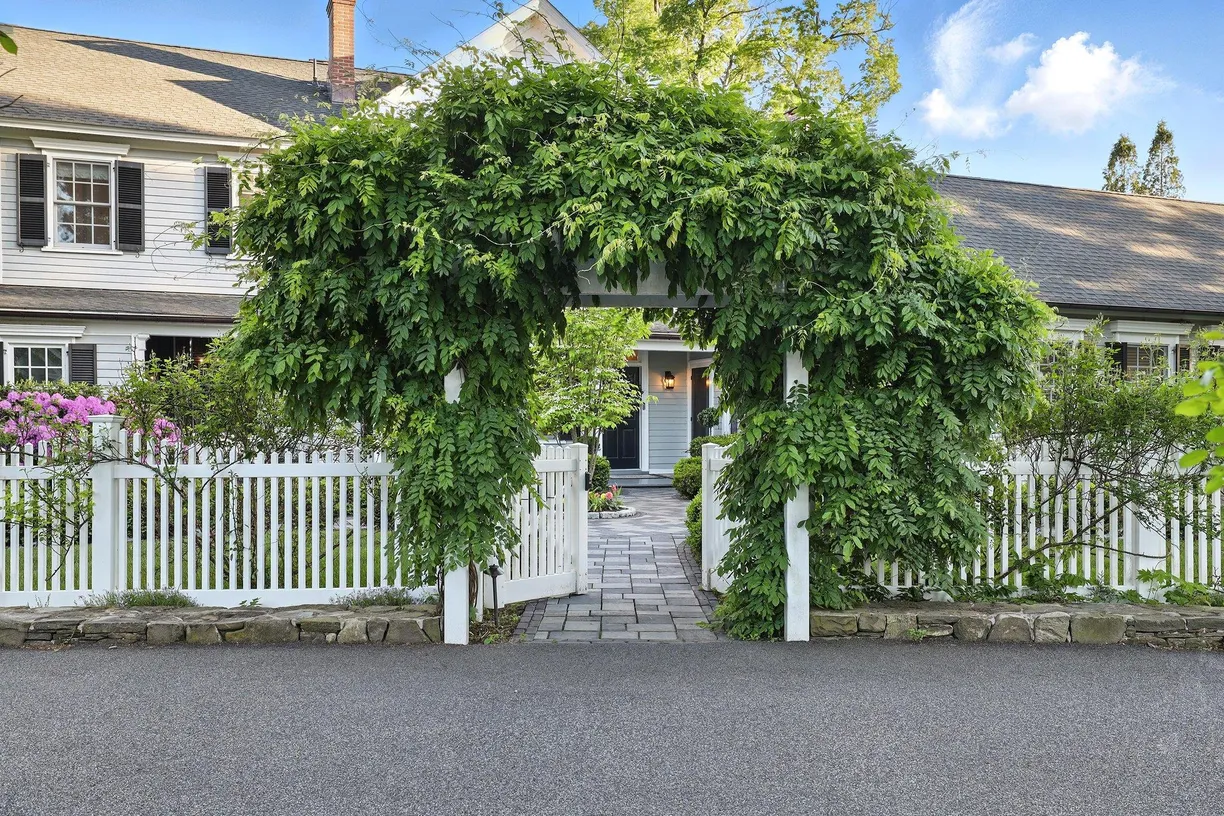 Rockland/Orange/NJ Real Estate | View 16 State School Road | Listing