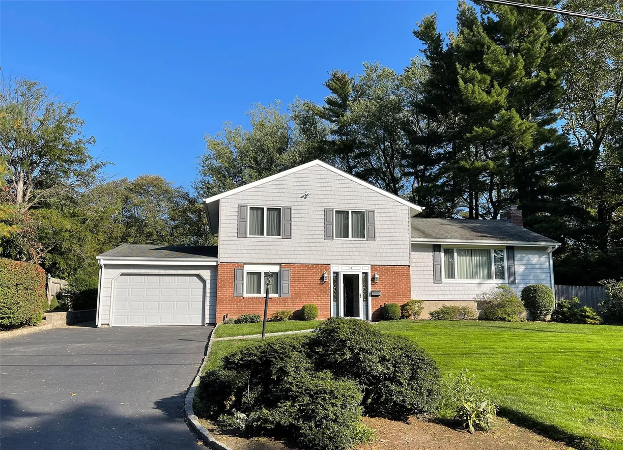 Westchester Real Estate | View 11 Country Ridge Drive | 4 Beds, 3 Baths