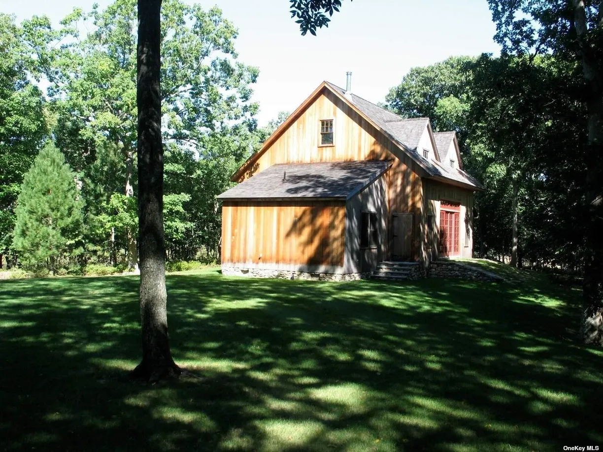 The Hamptons Real Estate | View 4296 Wunneweta Road | Listing