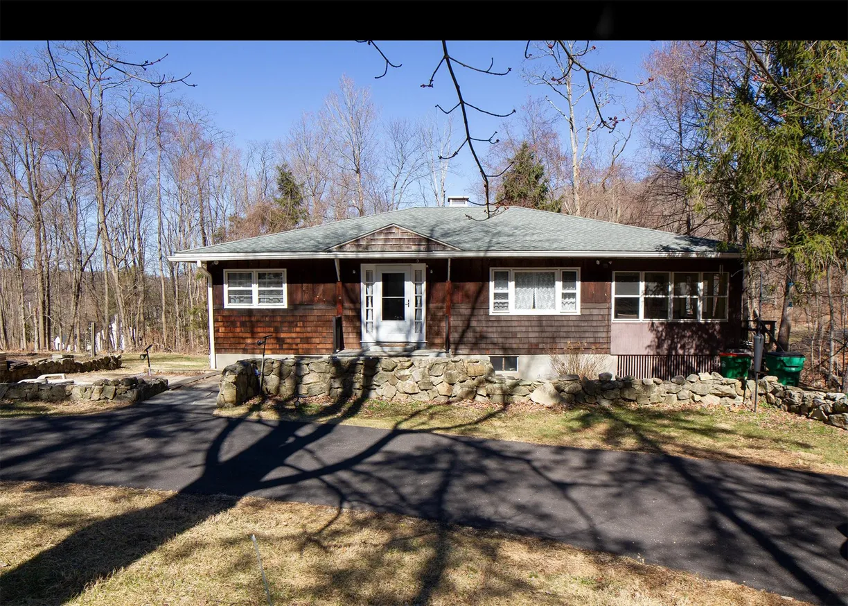 Hudson Valley Real Estate | View 101 Woodmont Road | 3 Beds, 2 Baths